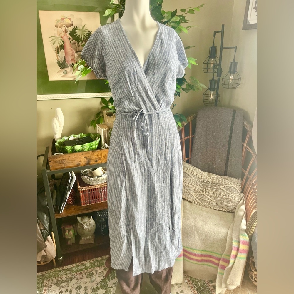 Banana Republic Linen Blend Striped Dress - Picture 2 of 4